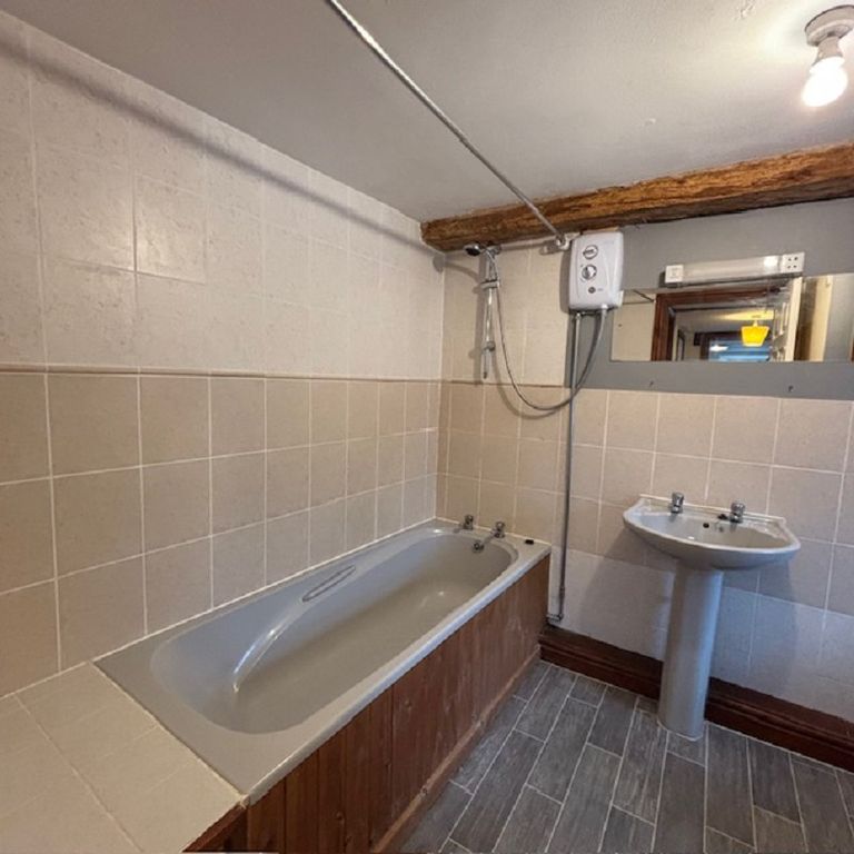 Additional image 5 of 2 bed flat to rentLlanddew, Brecon, Powys. LD3