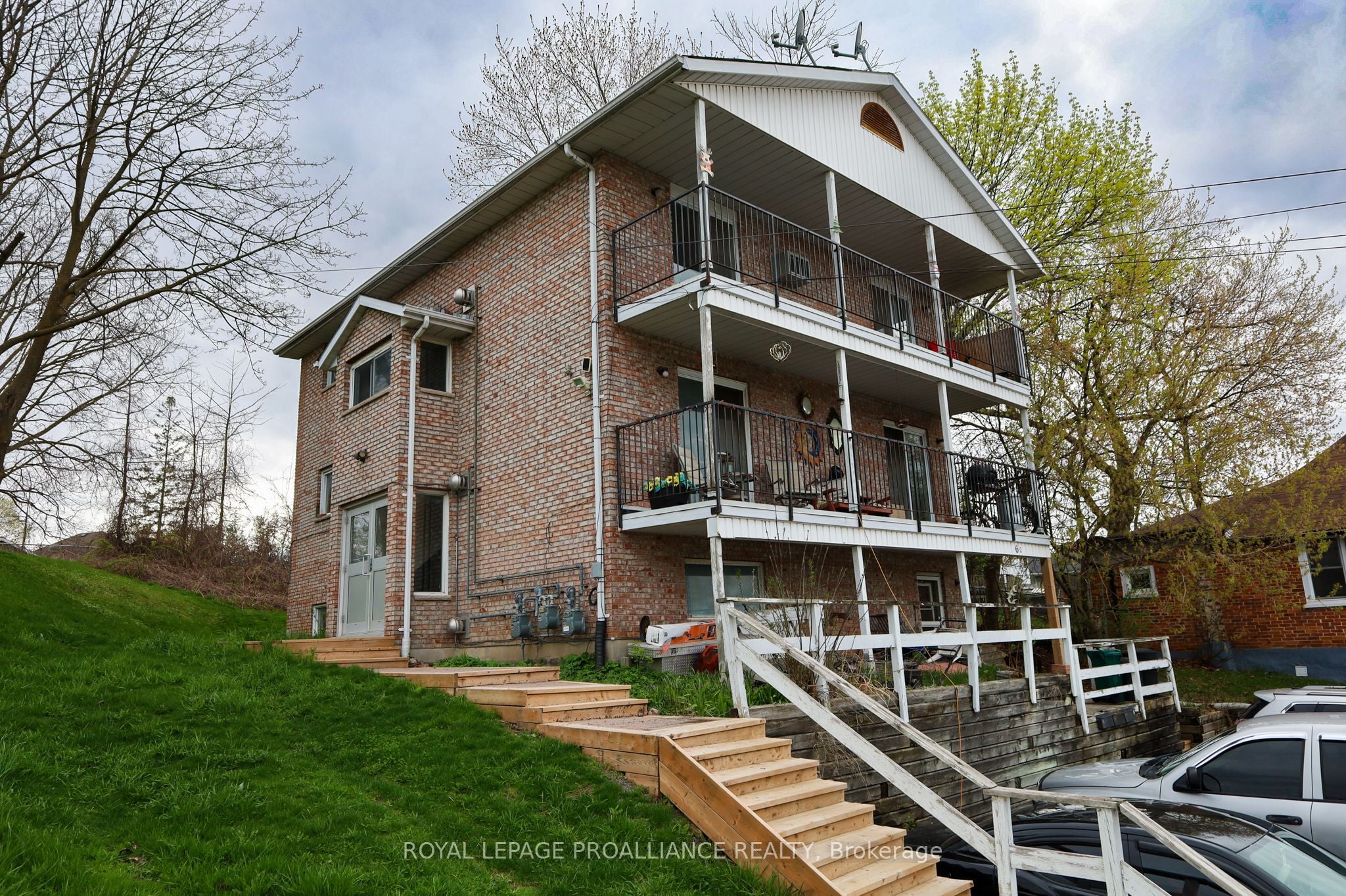 60 Wallbridge Crescent, Belleville, ON, K8P 1Z4