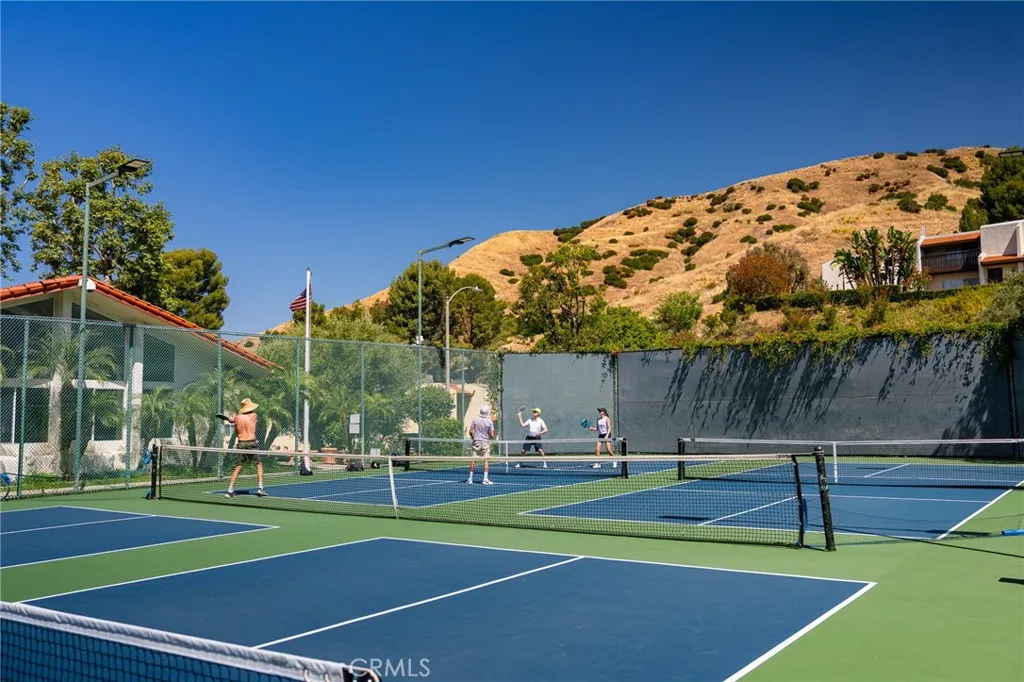 Additional image 53 of 9759 Via Roma, Burbank, CA 91504