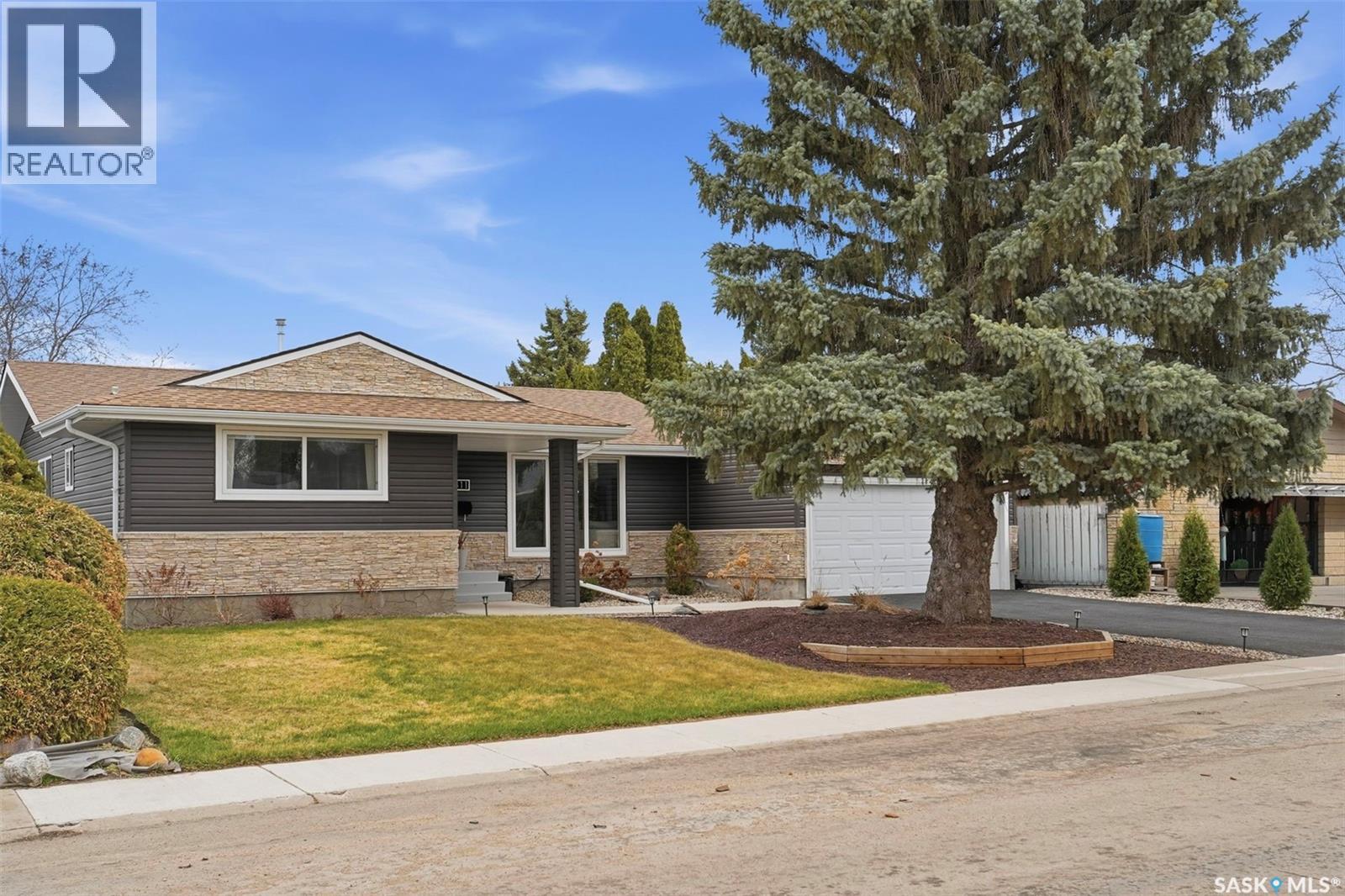 Additional image 3 of 411 Auld Crescent, Saskatoon, SK, S7H4X2