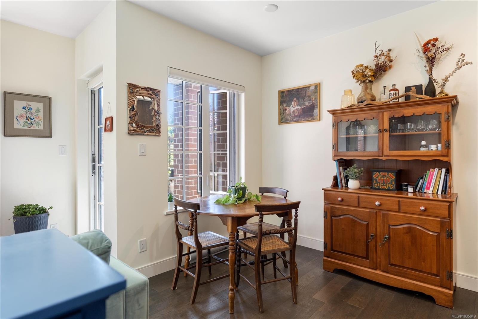 Additional image 6 of 105-1011 Burdett Avenue, Victoria, BC, V8V 3G9