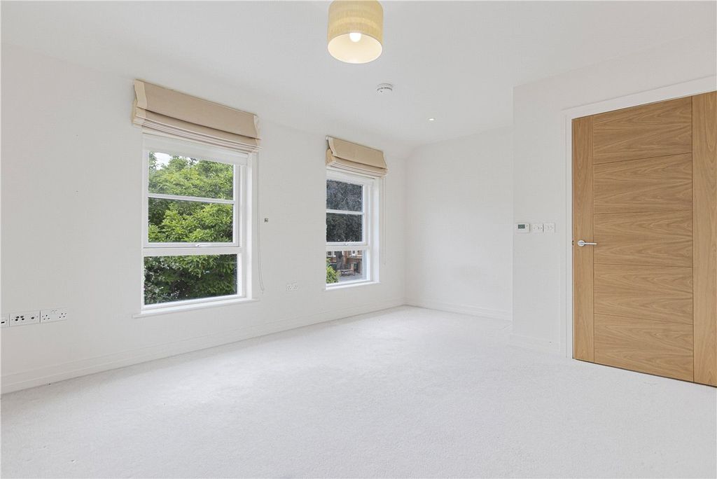 Additional image 24 of 6 bed detached house to rentWoodstock Road, Oxford, Oxfordshire OX2