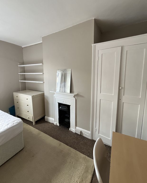 Additional image 9 of 6 bed flat to rentSt. Clements Street, Oxford OX4