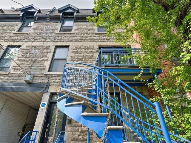 1590 Rue De Champlain