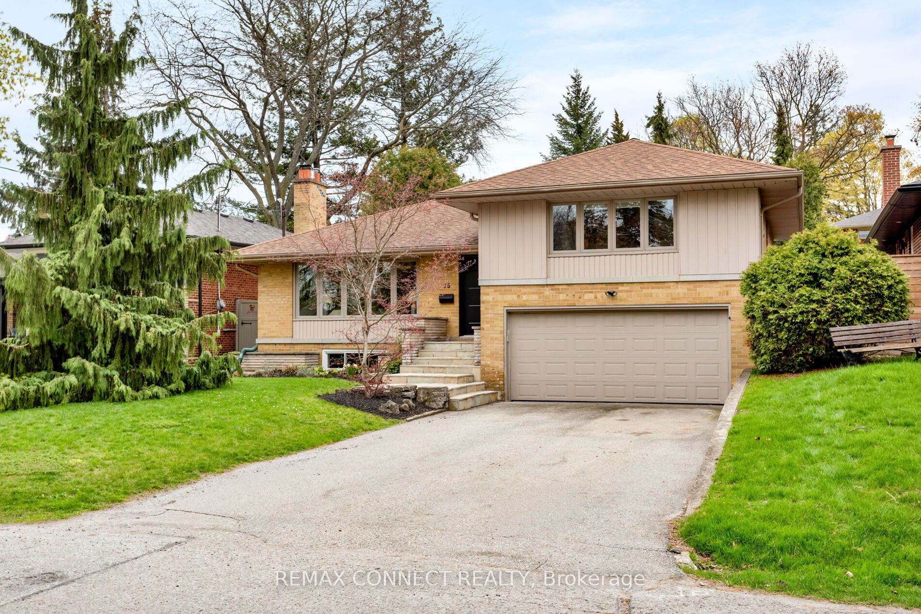 Additional image 4 of 75 Glenellen Drive E, Toronto, ON, M8Y 2H2