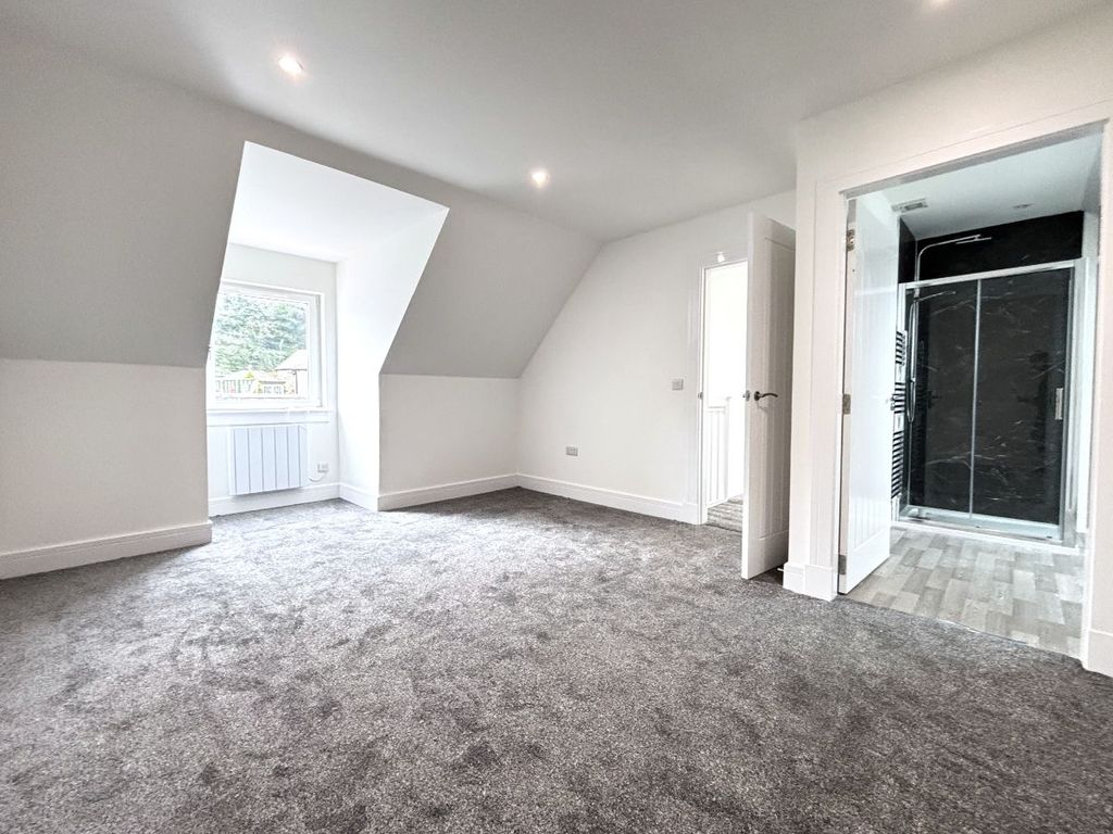 Additional image 11 of 3 bed detached house to rentDual Cottage, Main Street, Auchtertool, Kirkcaldy KY2