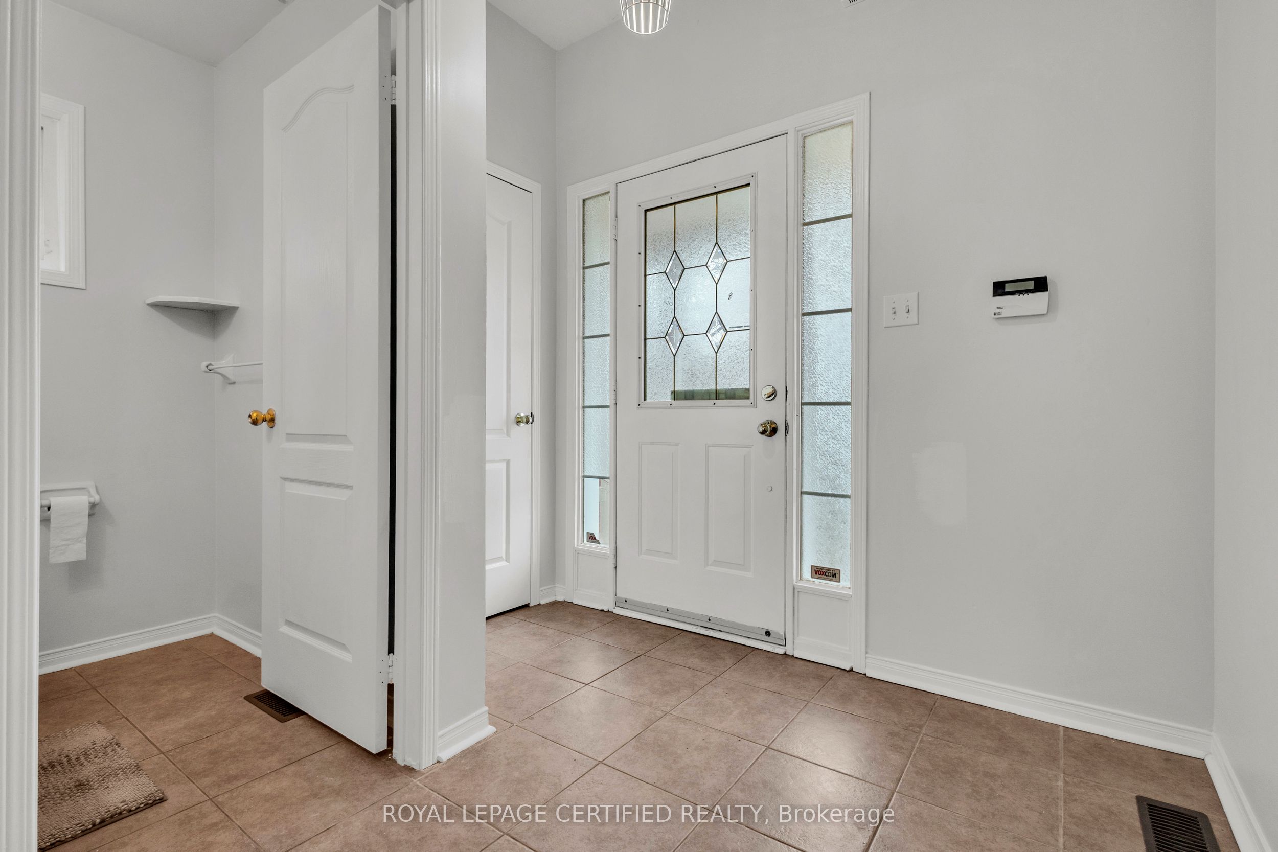 Additional image 4 of 114 Botavia Downs Drive, Brampton, ON, L7A 3P6