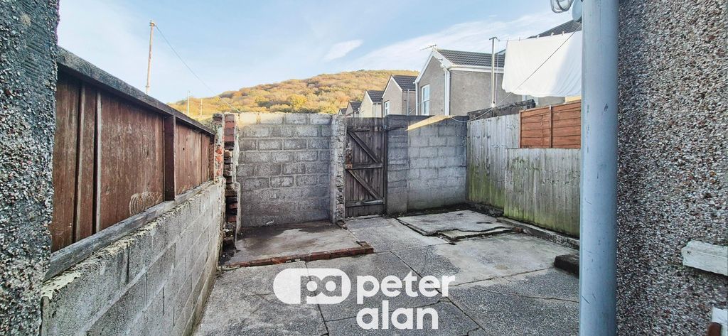 Additional image 18 of 3 bed property to rentRockingham Terrace, Neath SA11