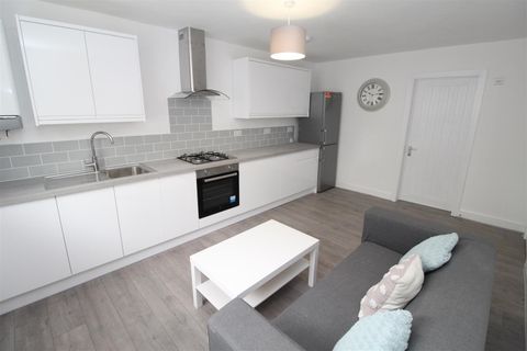 Parkfield Place, Cardiff CF14