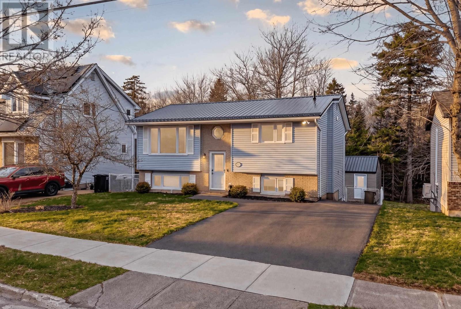 11 Feldspar Crescent, Halifax, NS, B3R2K7
