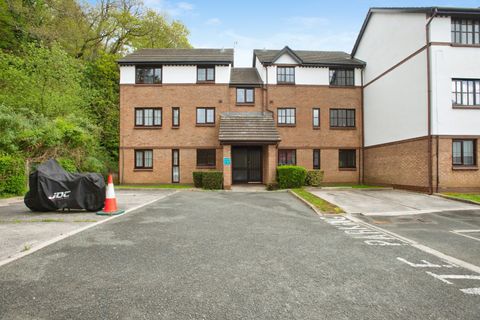 Crabtree Close, Plymouth, Devon PL3
