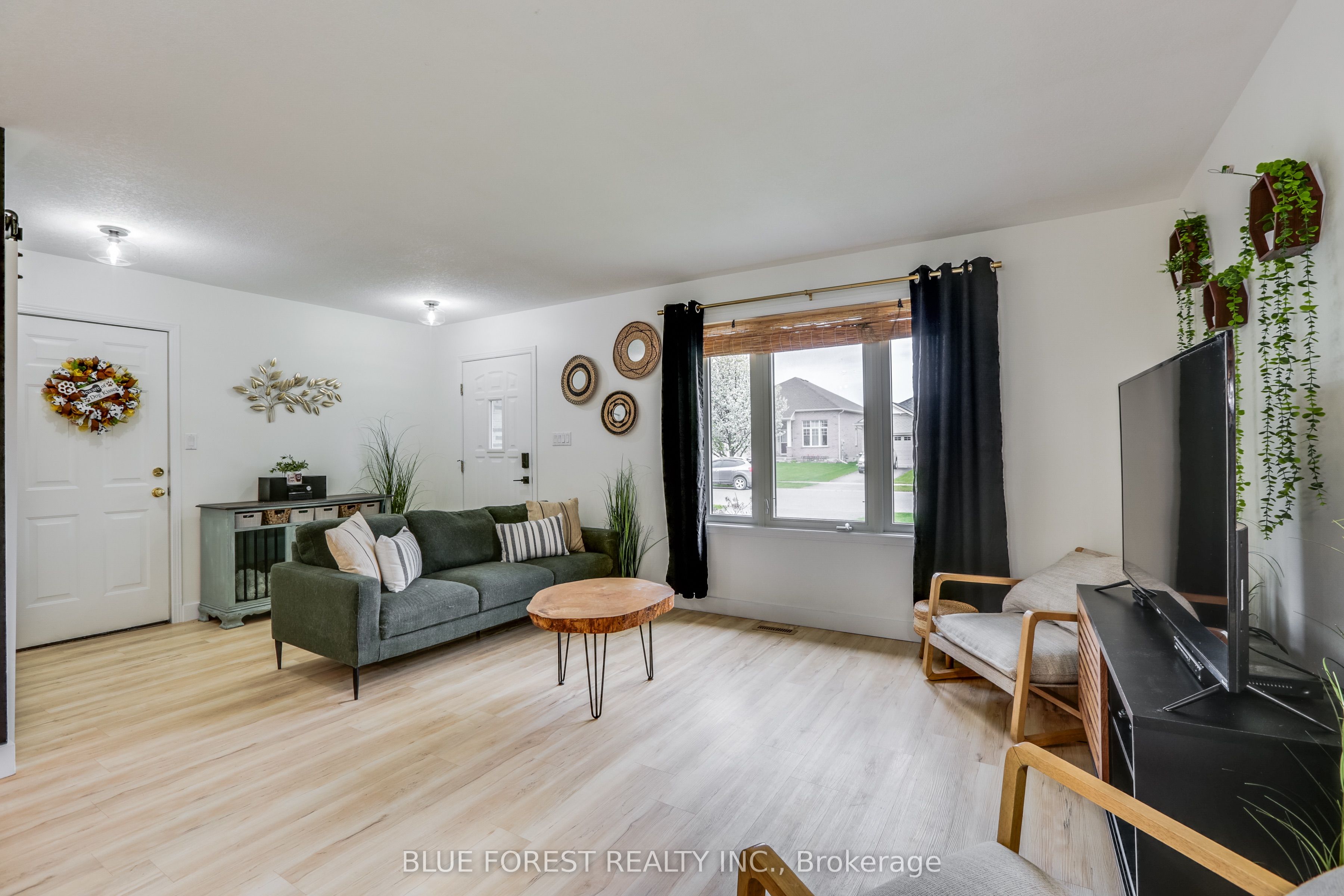 3 Meadowvale Drive, St. Thomas, ON, N5P 4P1 photo 2