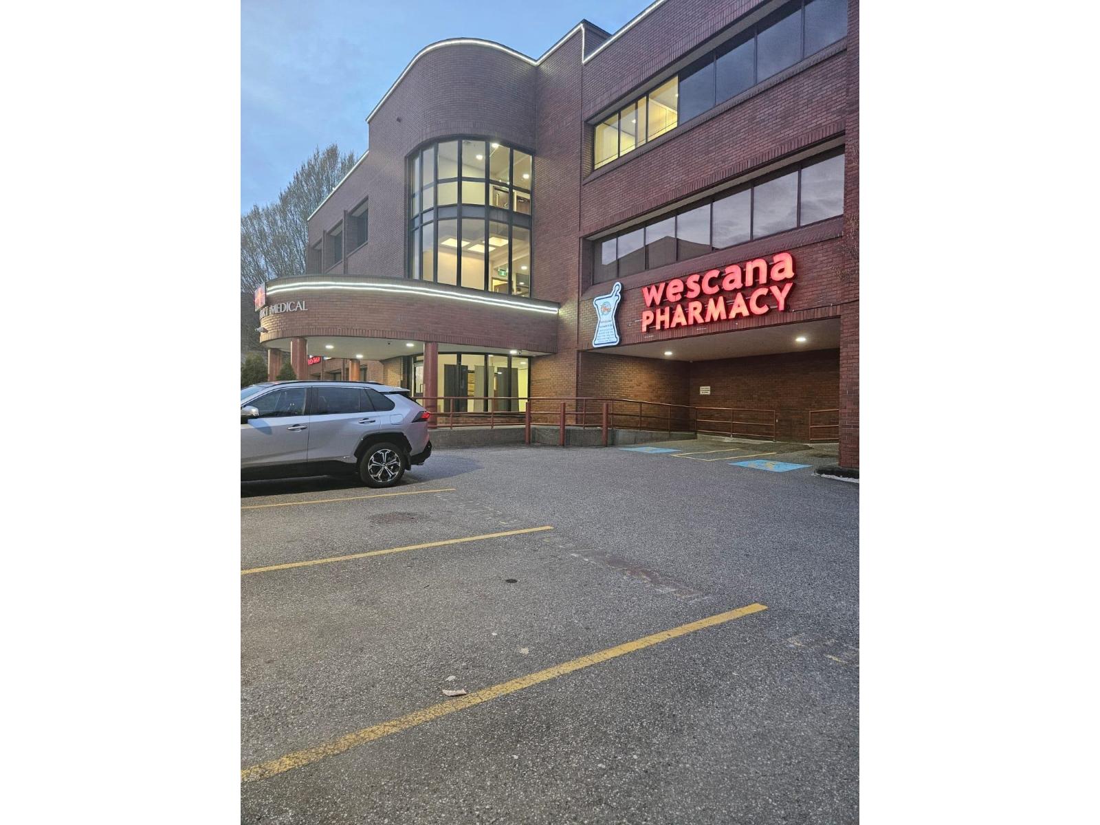 202-6935 120 Street, Delta, BC, V4E2A8