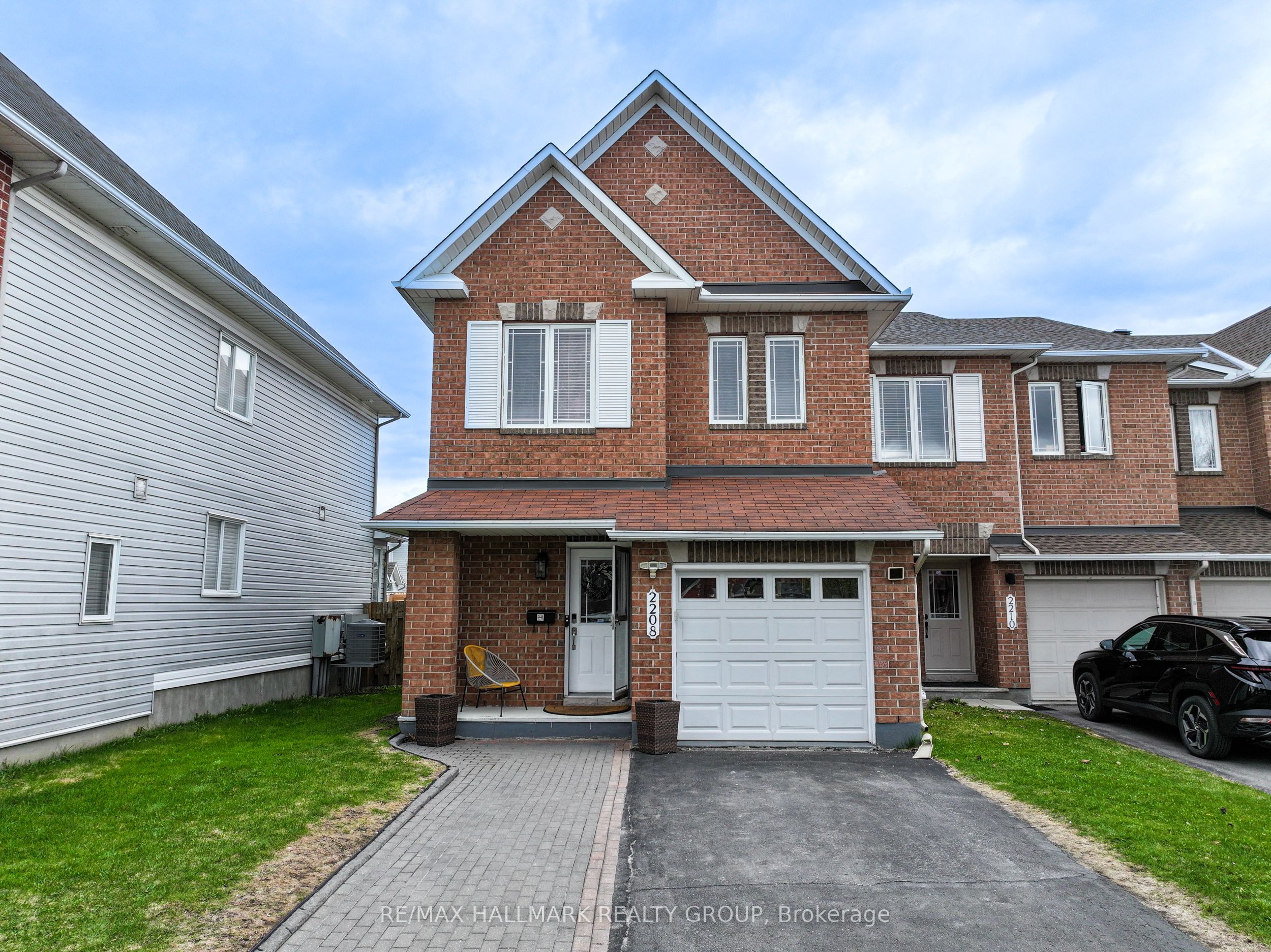 2208 Brockstone Crescent, Ottawa, ON, K4A 4V4