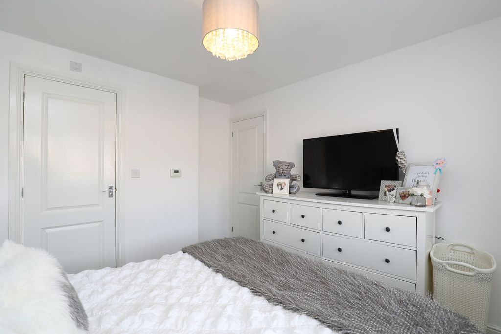 Additional image 10 of 3 bed semi-detached house for saleRhodfa Parc Slip, Tondu, Bridgend CF32