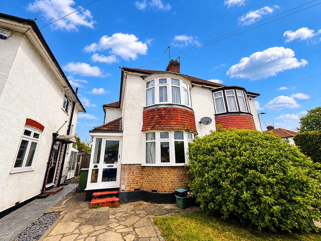 2 bed semi-detached house to rentBrookmead Way, Orpington BR5