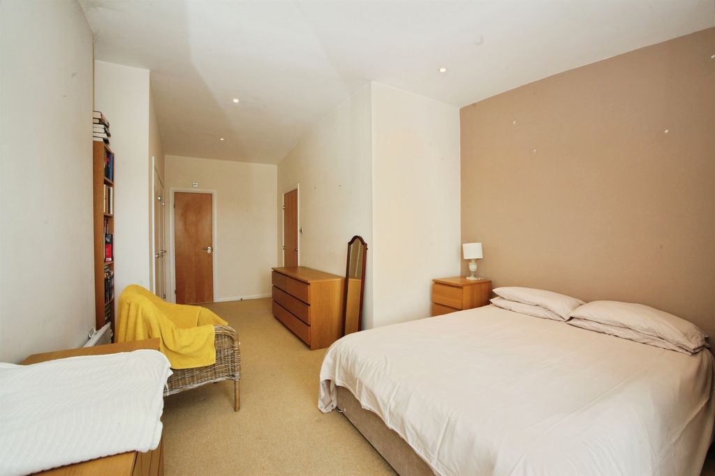 Additional image 10 of 3 bed penthouse for salePierhead View, Penarth CF64