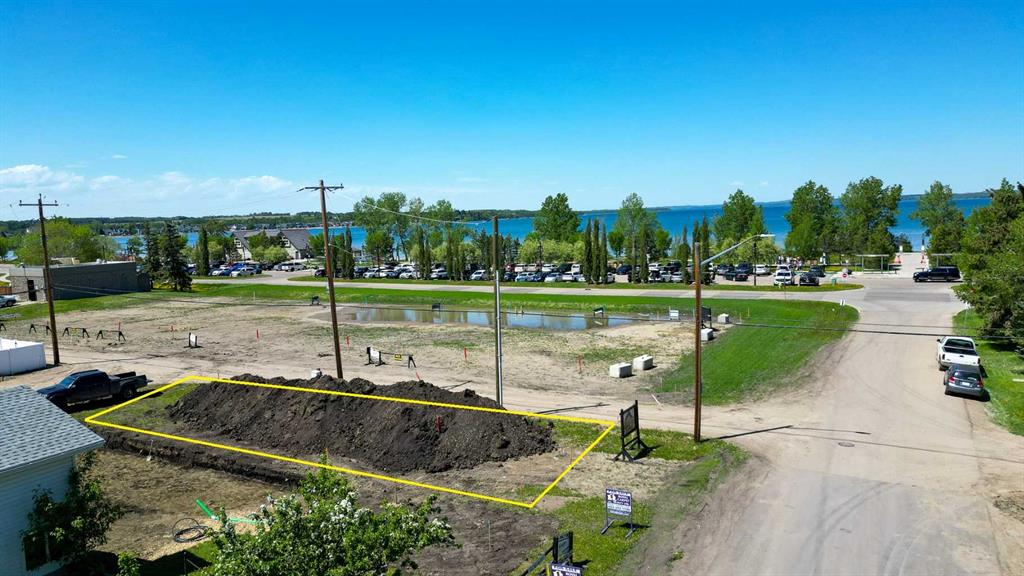 Additional image 6 of 5020 42 Street, Sylvan Lake, AB, T4S 1C1