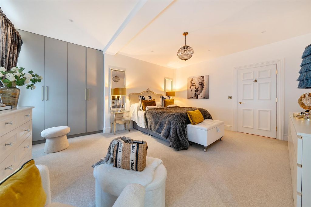 Additional image 20 of 3 bed flat for saleEast Street, Fareham, Hampshire PO16