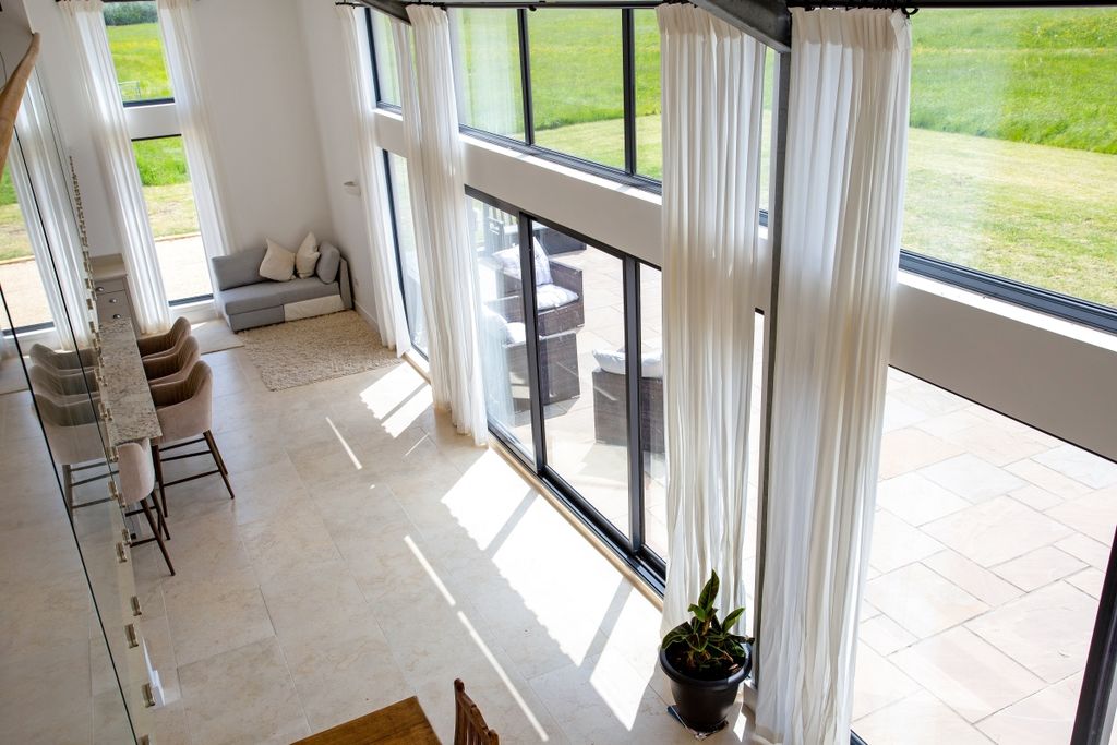 Additional image 9 of 5 bed barn conversion to rentEast Challow, Wantage OX12