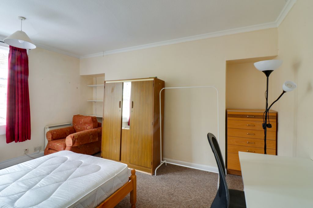 Additional image 17 of 3 bed maisonette to rentSt James's Parade, Bath BA1