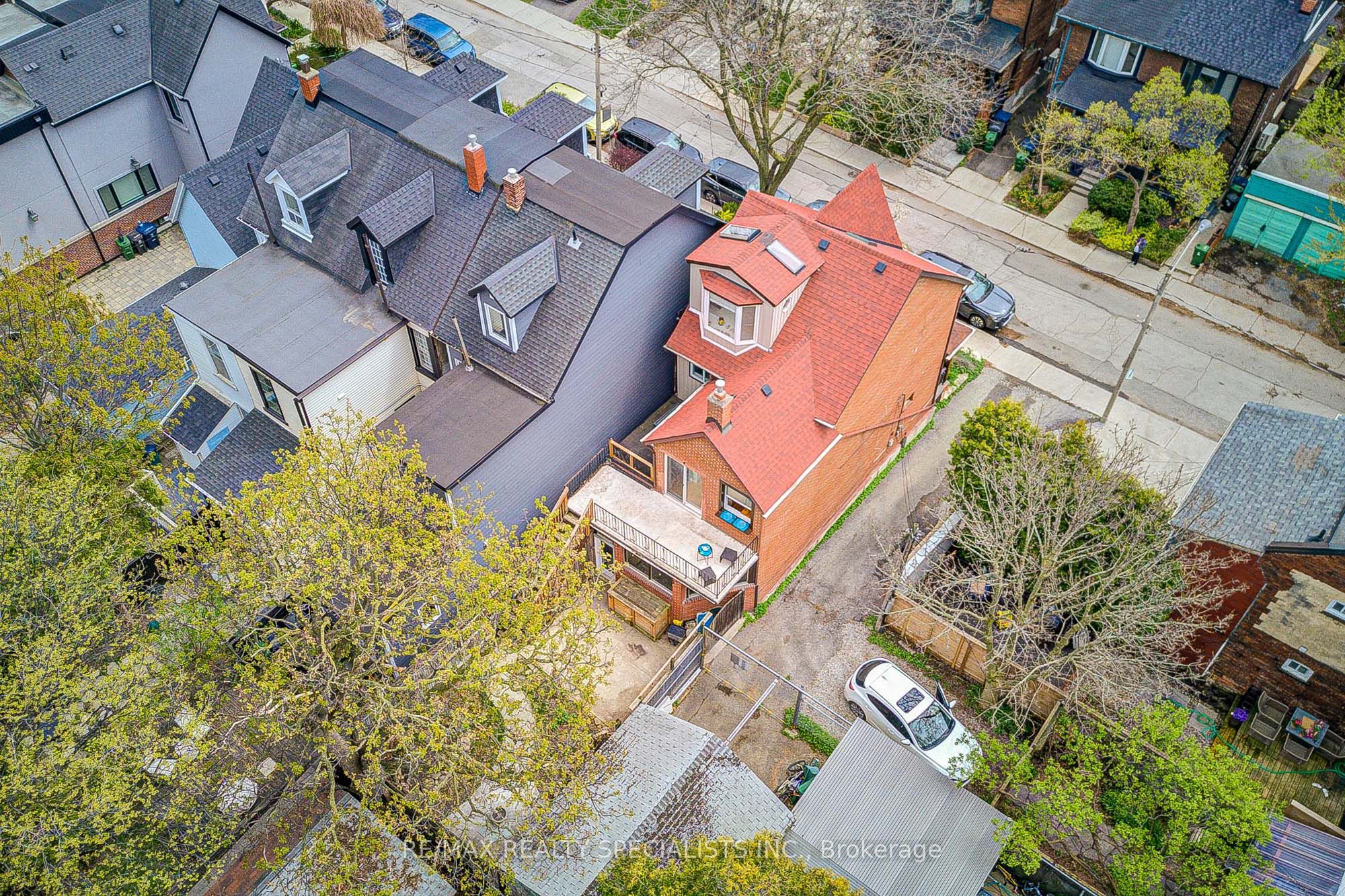Additional image 6 of 34 Saunders Avenue, Toronto, ON, M6R 1B8
