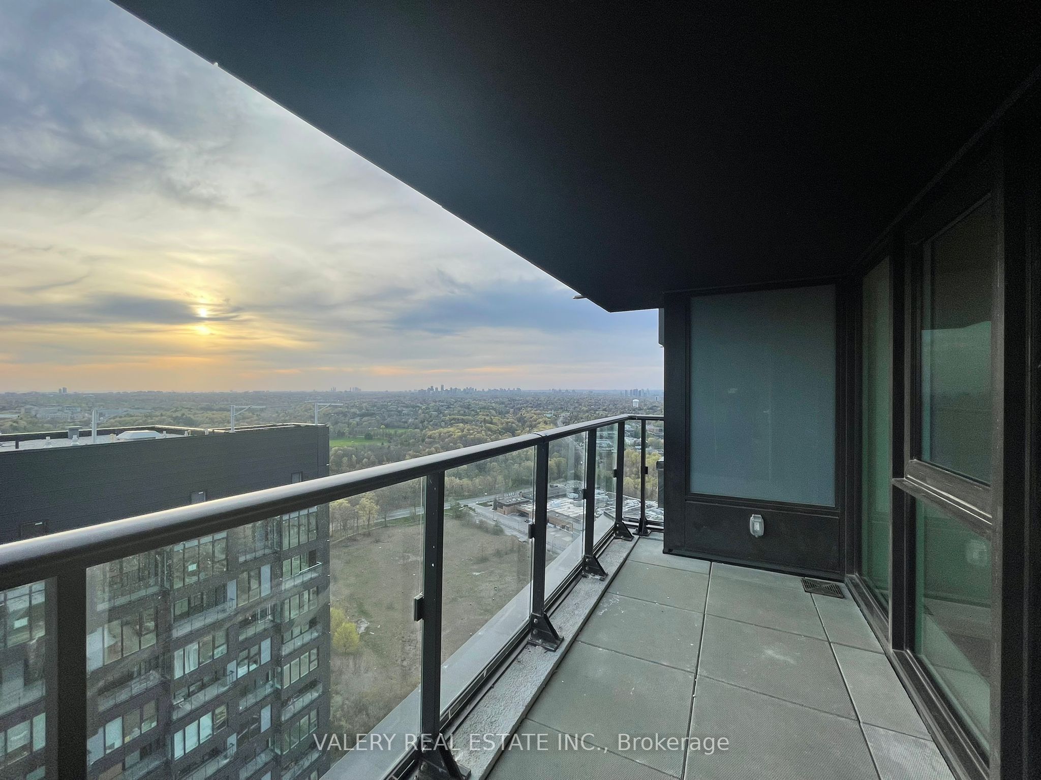 Additional image 6 of 3806-1 Quarrington Lane, Toronto, ON, M3C 0S4