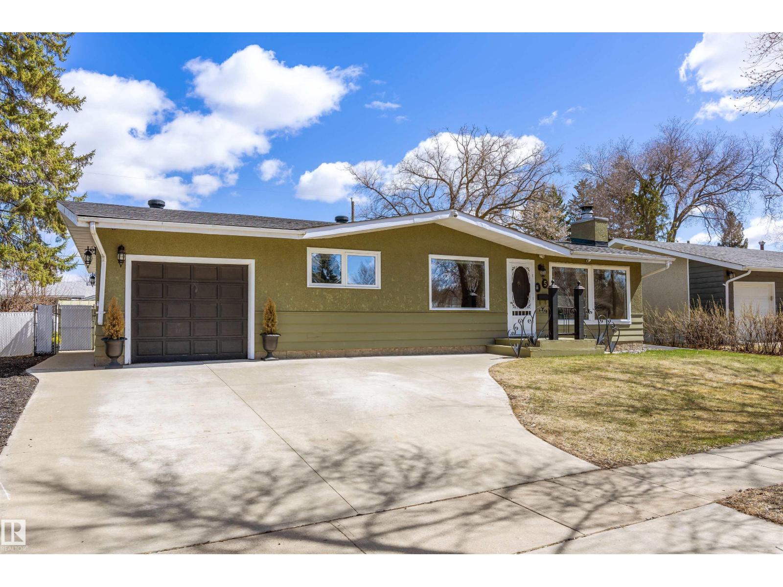5 Greenview Crescent, St. Albert, AB, T8N0S9