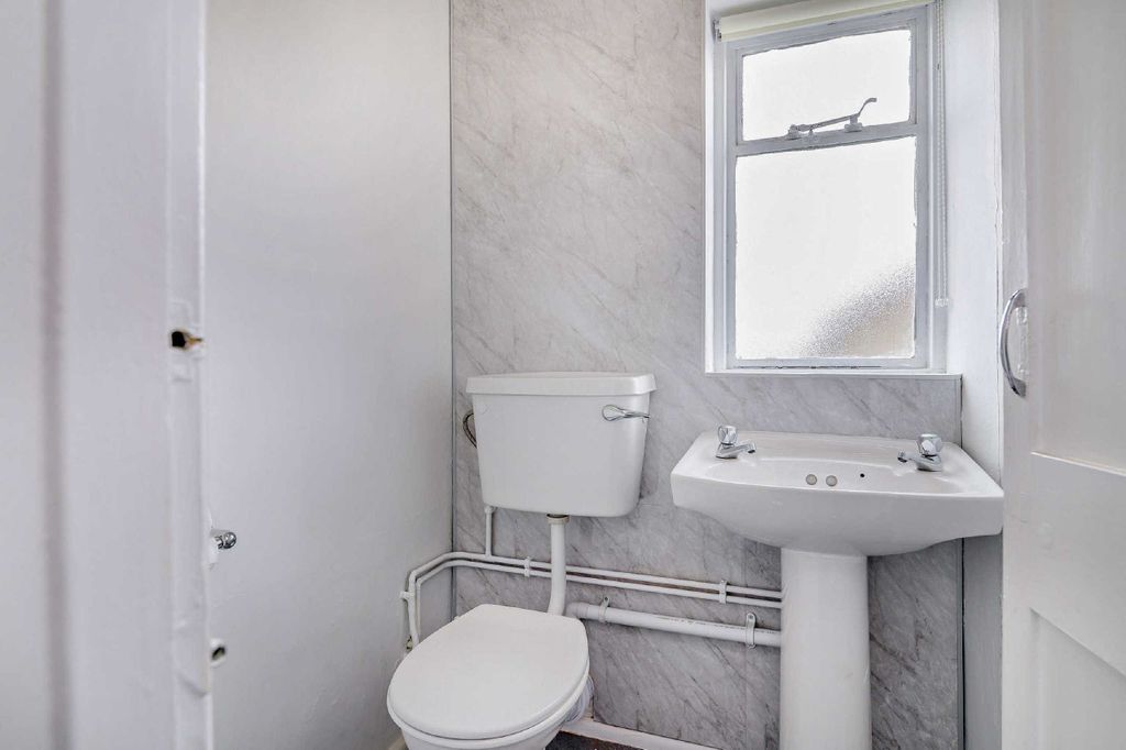 Additional image 12 of 3 bed flat to rentMaryport Street, Usk NP15