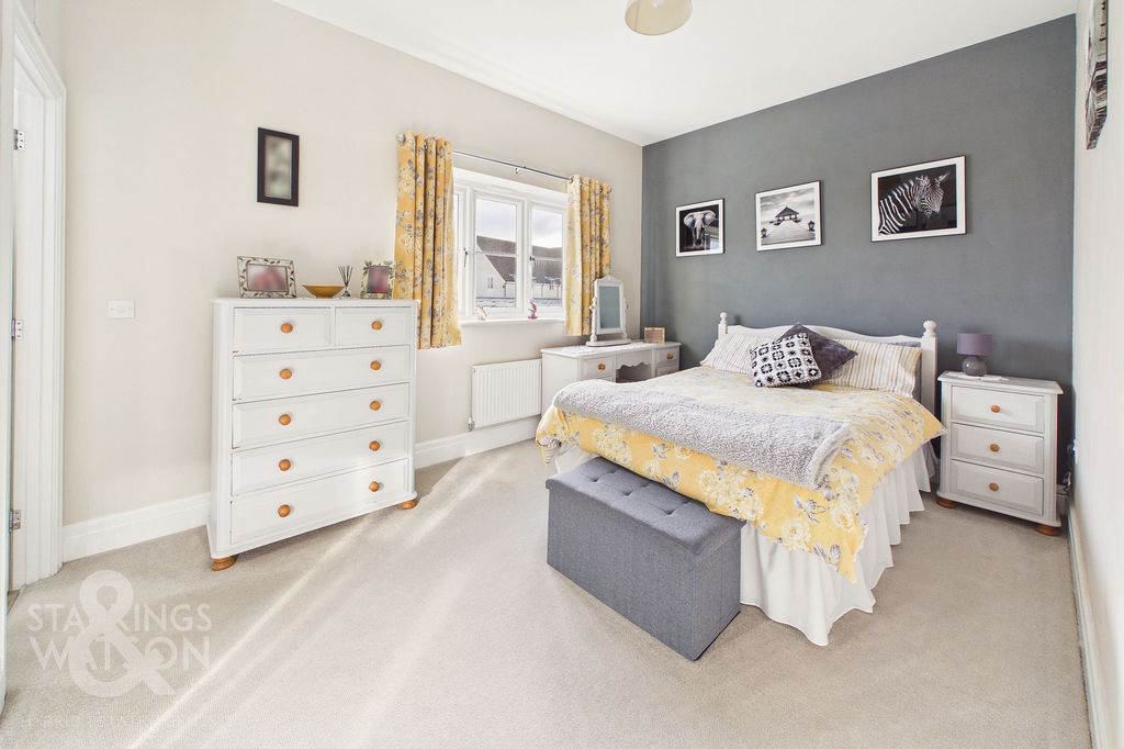 Additional image 12 of 4 bed detached house for saleOak Avenue, Loddon, Norwich NR14