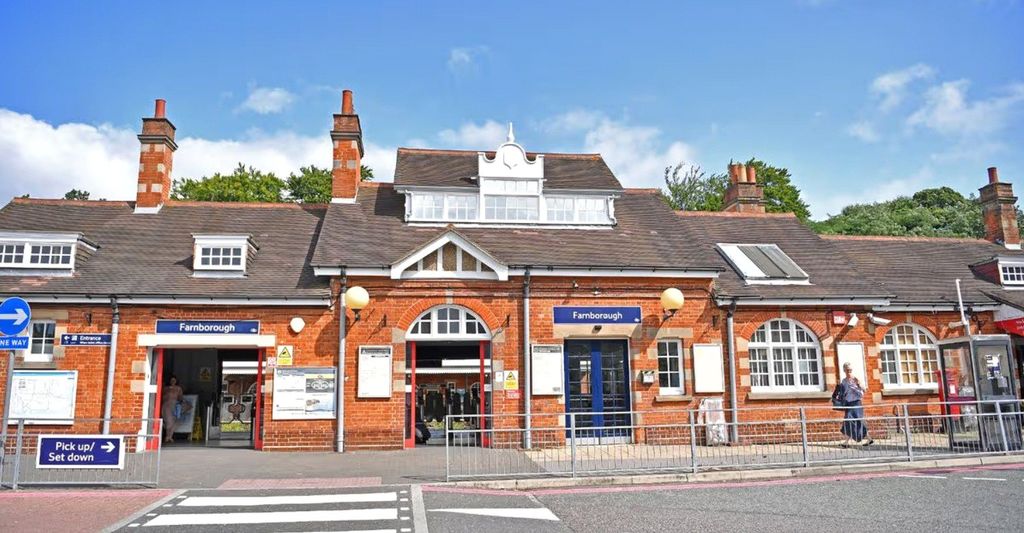 Additional image 3 of Studio for saleUnion Street, Farnborough, Hampshire GU14