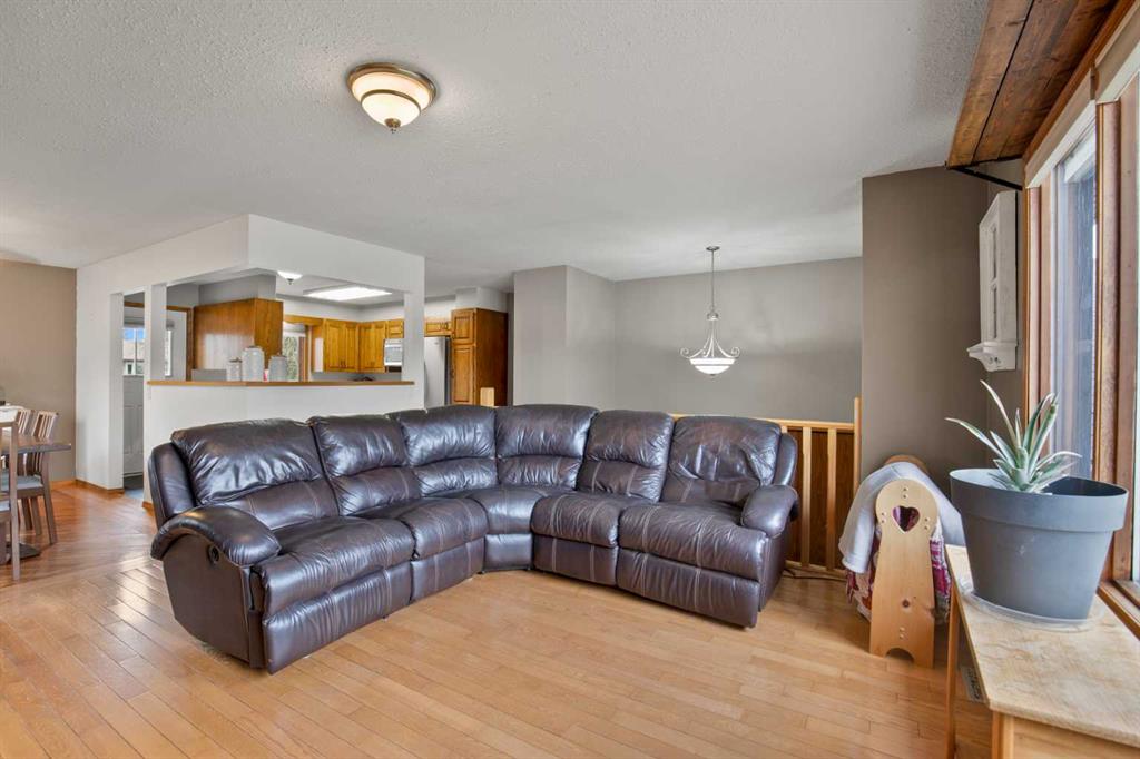 Additional image 6 of 5315 37 Street, Innisfail, AB, T4G 1G6
