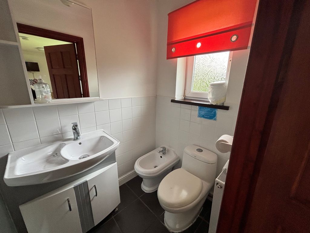 Additional image 18 of 6 bed detached house to rentTabernacle Road, Ammanford SA18