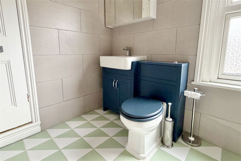 Additional image 28 of 4 bed semi-detached house for saleMiddleton Street, Beeston NG9