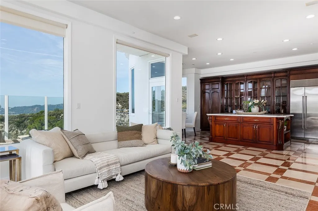 Additional image 15 of 759 Foxkirk Rd, Glendale, CA 91206