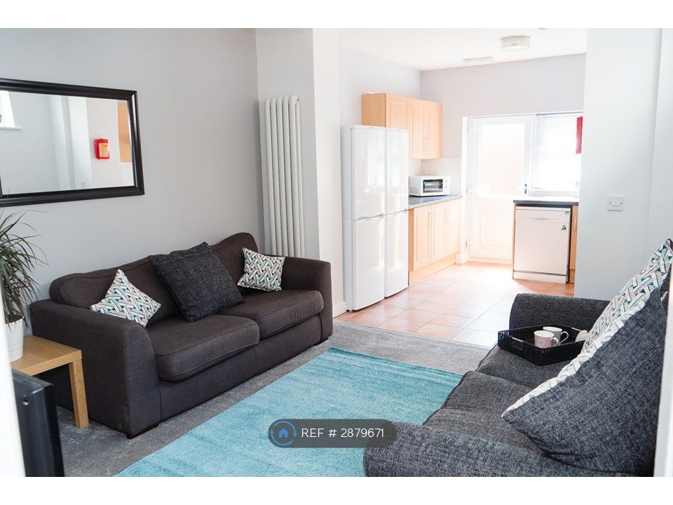 6 bed end terrace house to rentRosedale Road, Sheffield S11