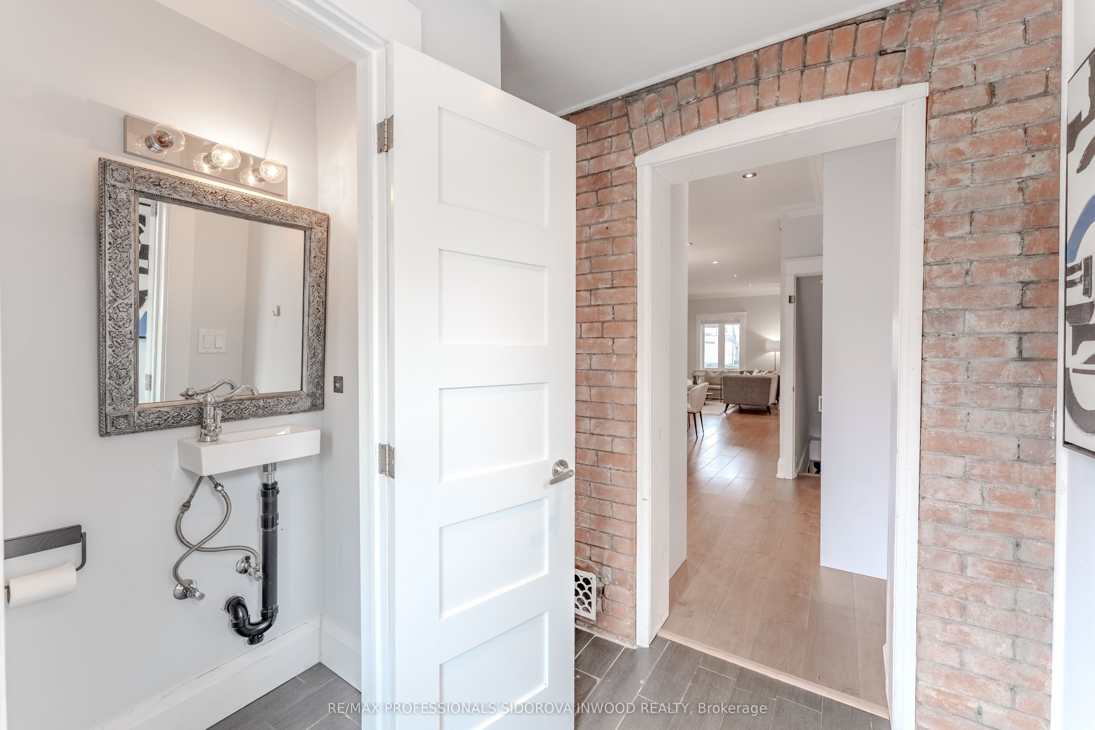 Additional image 6 of 640 Runnymede Road, Toronto, ON, M6S 3A2