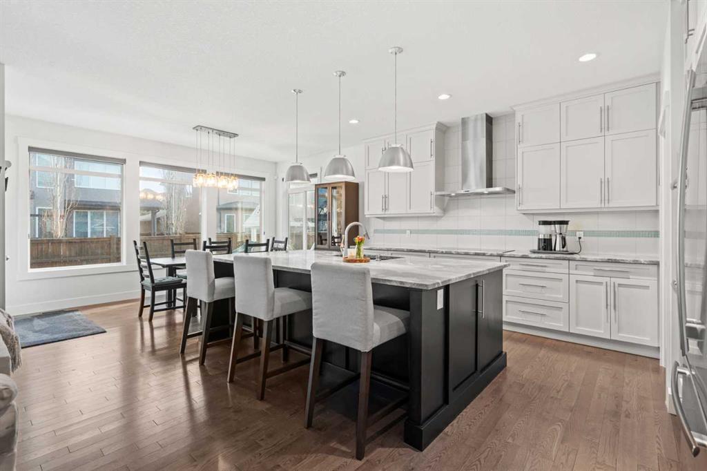 Additional image 3 of 25 Westland Crescent SW, Calgary, AB, T3H 0W1