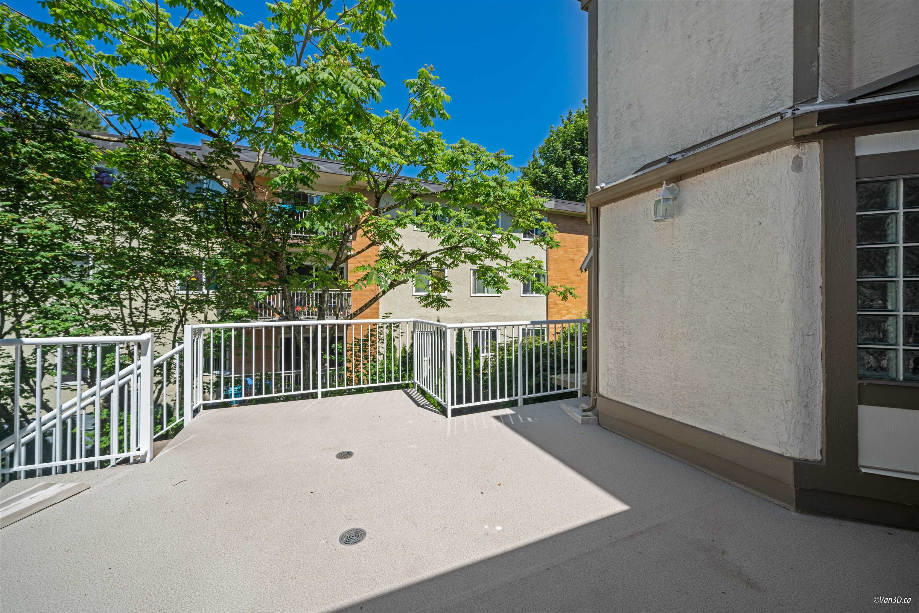 Additional image 3 of 3-1552 Everall Street, White Rock, BC, V4B 3S8