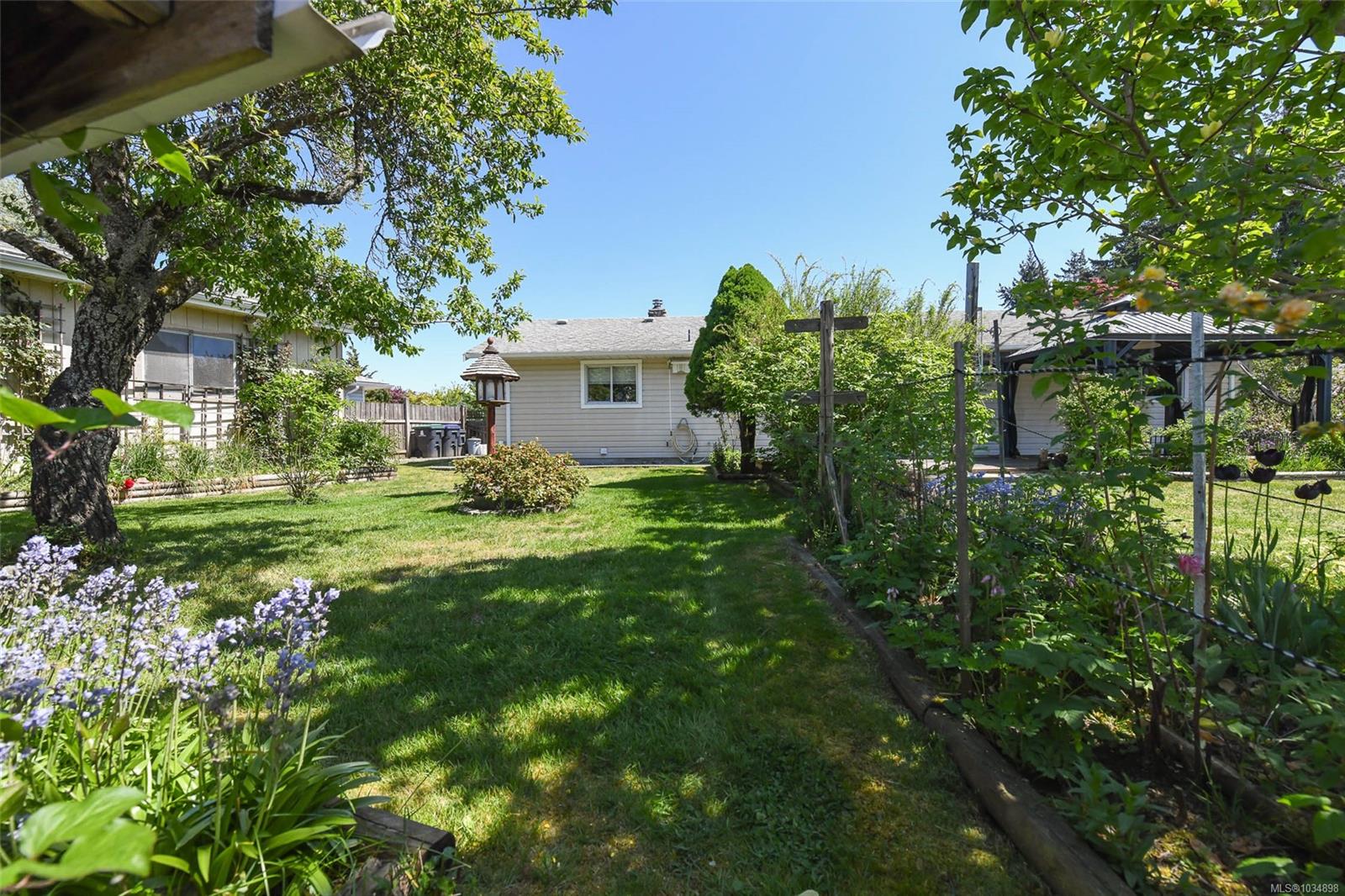 Additional image 3 of 1935 Merino Place, Comox, BC, V9M 3X7