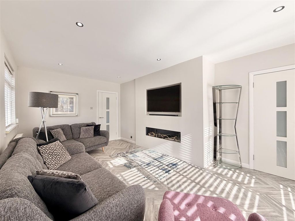 Additional image 3 of 3 bed detached bungalow for saleFergus Gardens, Hamilton ML3