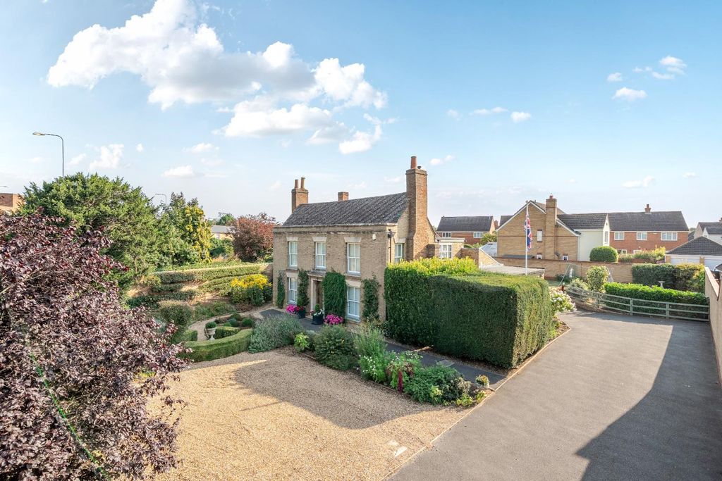 Additional image 26 of 4 bed property for saleLondon Road, Sandy SG19