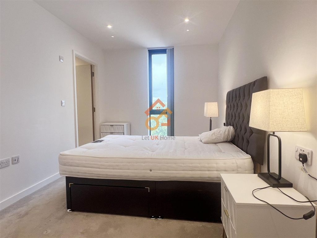Additional image 12 of 2 bed flat to rentFifty5Ive, 55 Queen Street, Salford M3