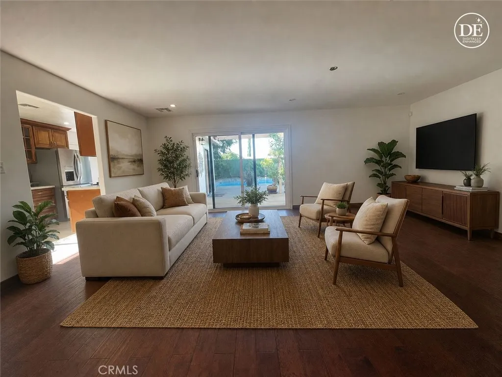 Additional image 2 of 23507 Sylvan St, Woodland Hills, CA 91367