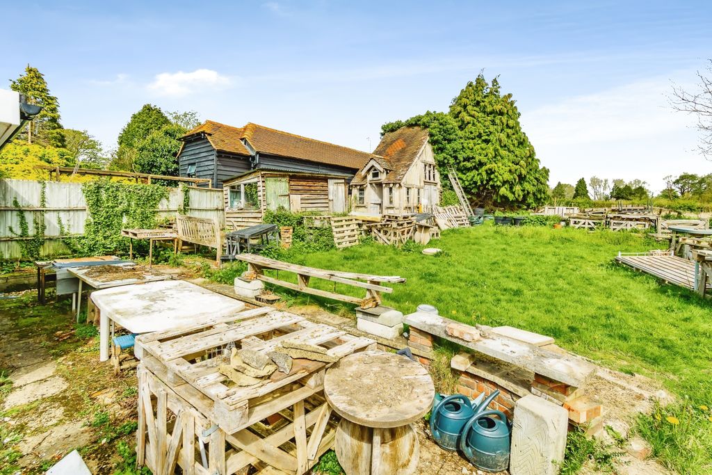 Additional image 14 of 2 bed detached bungalow for saleRickmans Lane, Billingshurst RH14