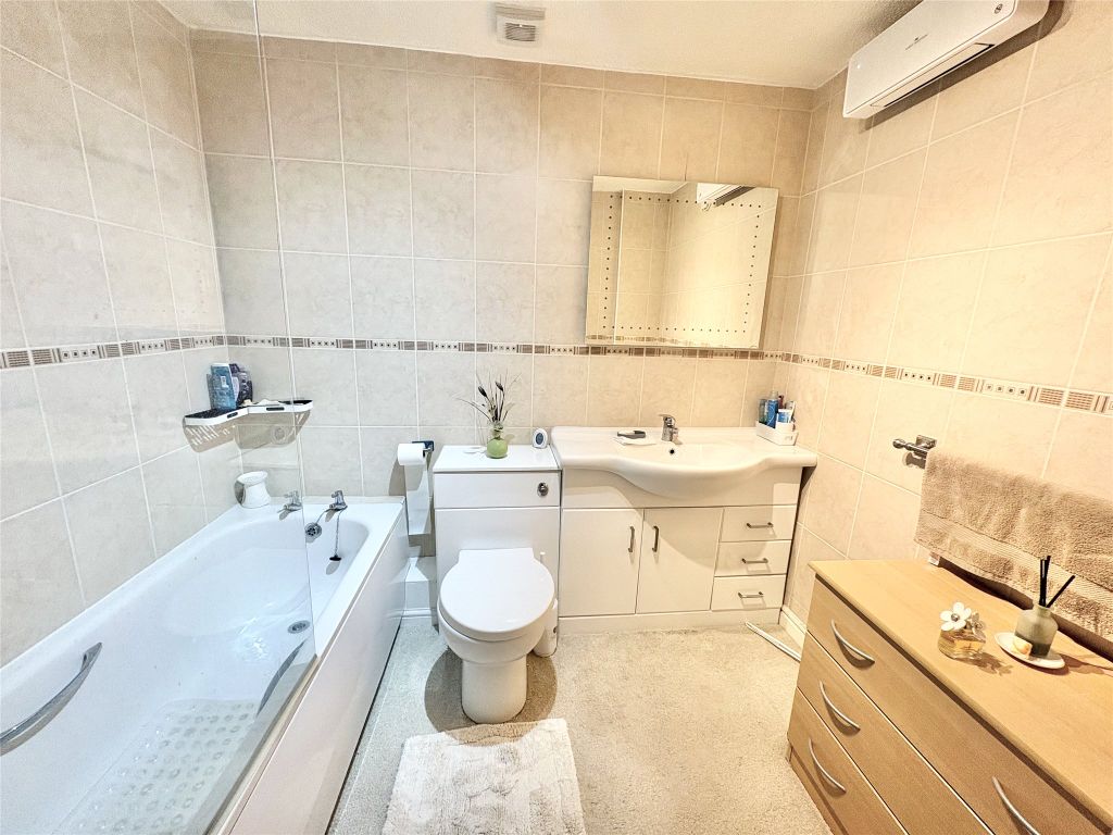 Additional image 9 of 1 bed flat for saleHinderton Road, Neston, Cheshire CH64