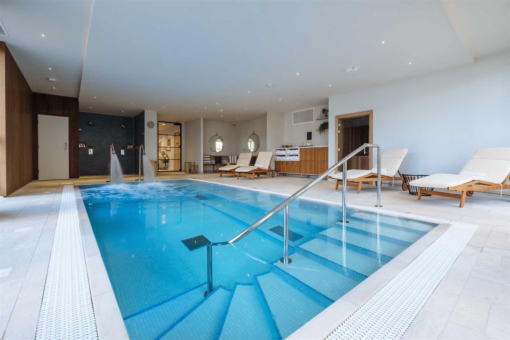 Additional image 13 of 2 bed flat for saleAlderley Road, Wilmslow SK9