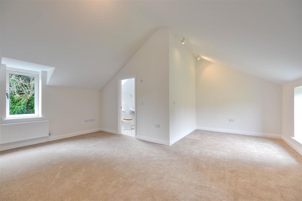 Additional image 19 of 4 bed detached house for sale15B Main Road, Duston, Northampton NN5