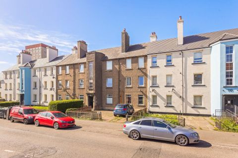 Restalrig Road, Edinburgh EH7