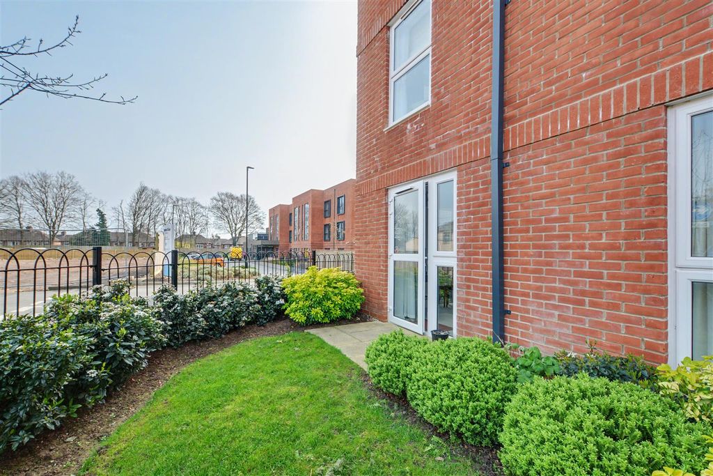 Additional image 10 of 1 bed flat for sale9 Gilbert Lodge, Wilmot Lane, Beeston, Nottingham NG9